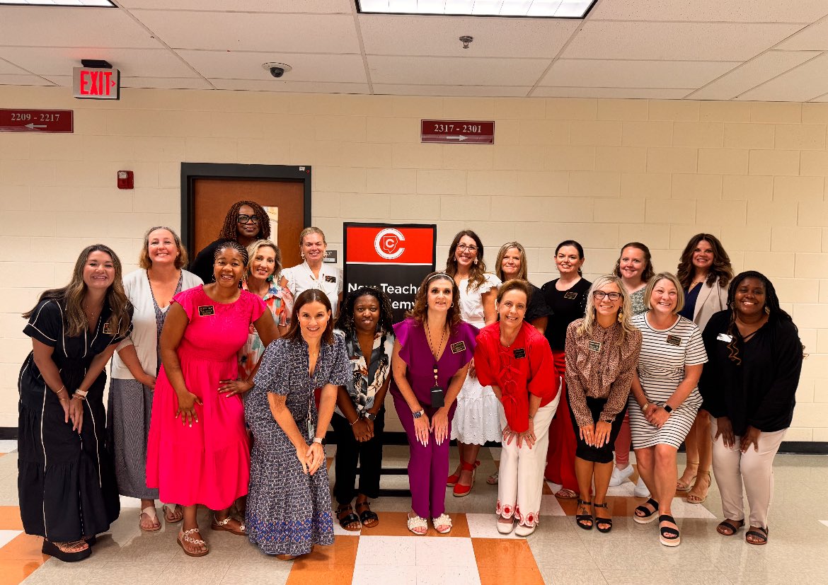 CCSDSpecialize1's tweet photo. Our amazing New Teacher Academy instructors! This is the dream team ⭐️ We have loved welcoming new special education teachers to the BEST place to teach, lead, and learn! #CobbNTA2025 @CCSDSpecialEd https://t.co/SJrHDdYBl7