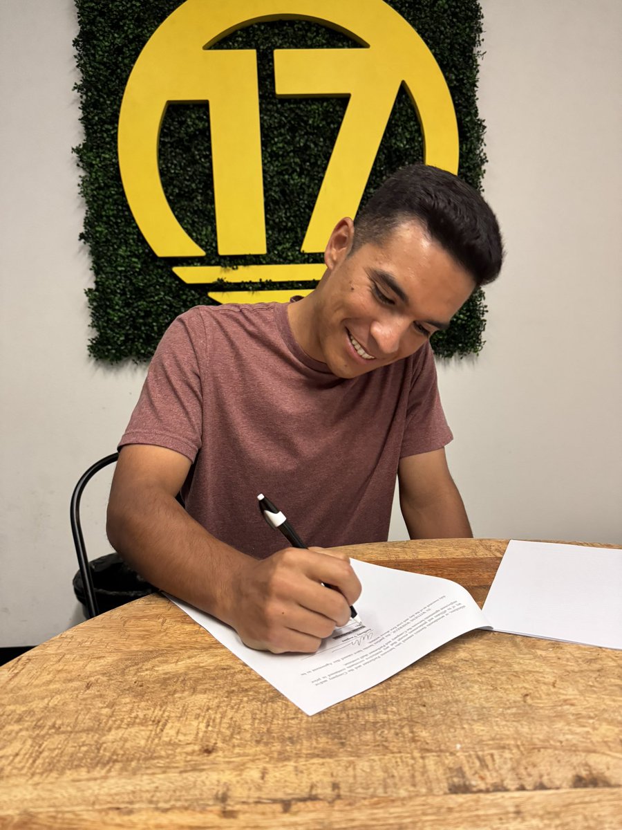 Anthony Vasquez tweet media