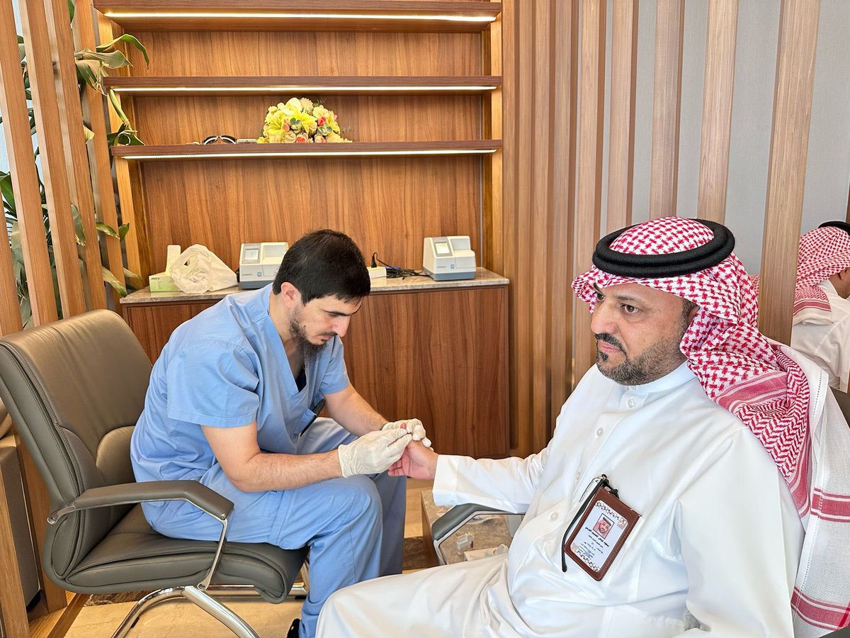 ClusterQassim's tweet image. فريق الصحة العامة في مستشفى الرس يُفعّل حملة للكشف المبكر عن السكري واعتلال الدهون في بلدية الرس لتحسين جودة الحياة والوقاية من المضاعفات.