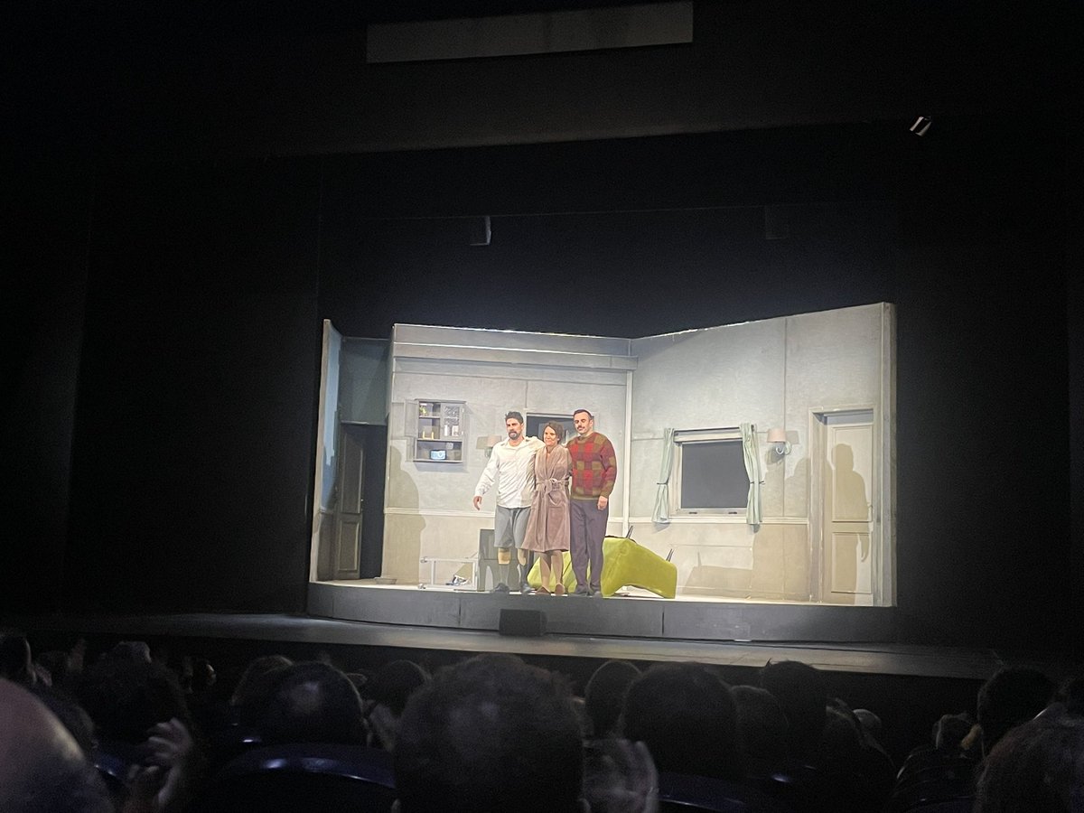 He descobert els bascos <a href="/KulunkaTeatro/">KULUNKA Teatro</a> i encara estic sense paraules.

Com es pot dir tan amb tan poc?
Quan la vida és un pla seqüència damunt de l’escenari…
❤️‍🩹