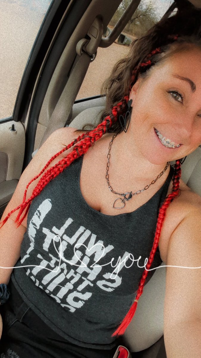 gigglemomster's tweet photo. #Starlink is down. Which means I can't work. Someone cash app my ass
Momma has bills to pay. 
Cashapp: $gigglemomster
Venmo: gigglemomster 

#moneypig #cashpig #help #payme https://t.co/N8zoOZJLy3