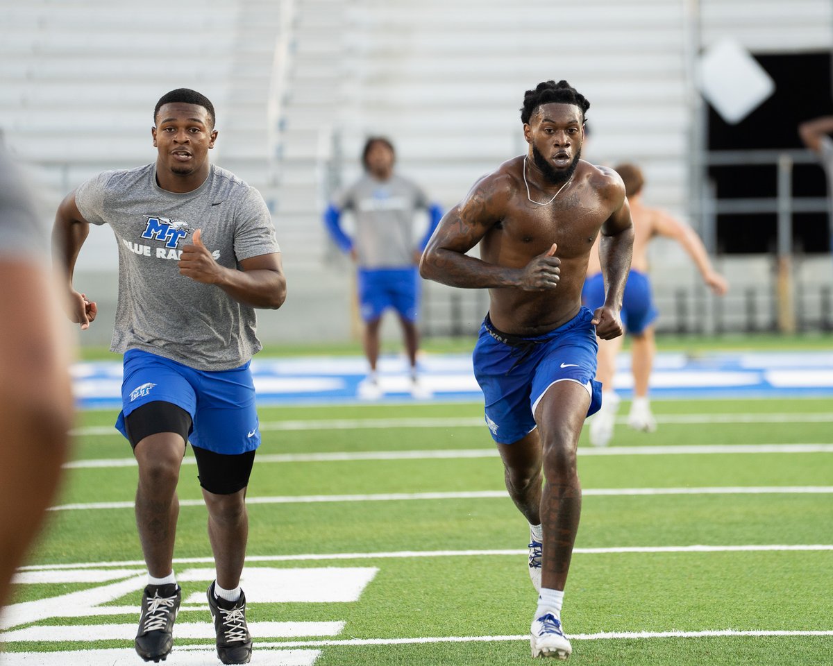 MT_FB's tweet image. ๐๐ฃ๐ ๐ข๐ค๐ง๐ ๐ฌ๐๐๐ until fall camp ๐
#BoroBuiltMiddleMade