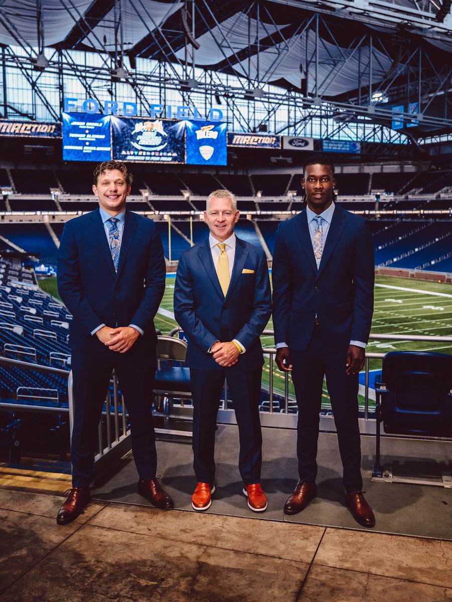 ToledoFB's tweet image. A great day to be a Rocket 🚀📸

#TeamToledo | @macsports