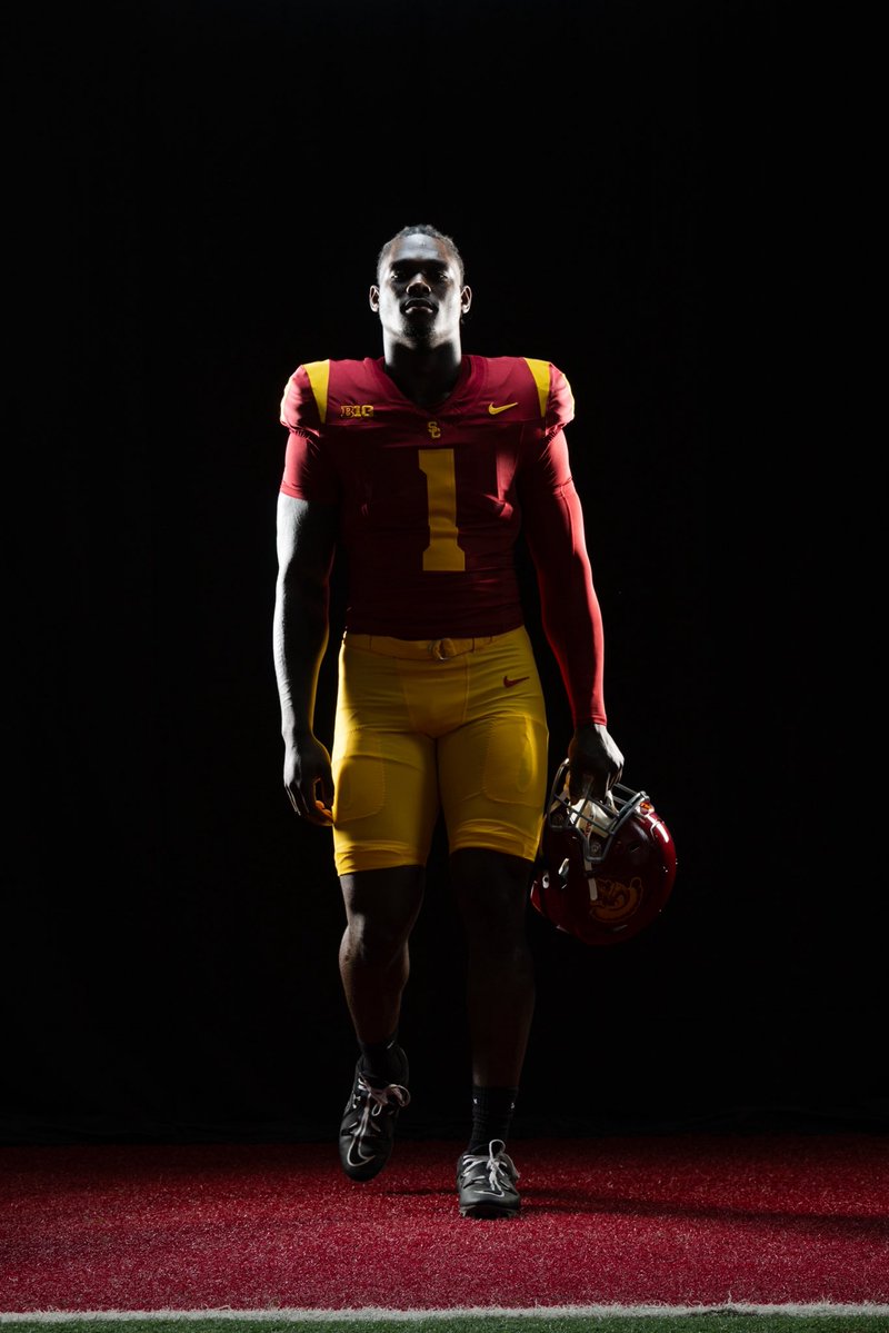 MissKayCJr's tweet image. Wassup Twitter!!
Different number
Same beast
Eating season
Wassup #1
@uscfb @ERIC_SPORTSFAN1 @USCJ32 @kkameryn3