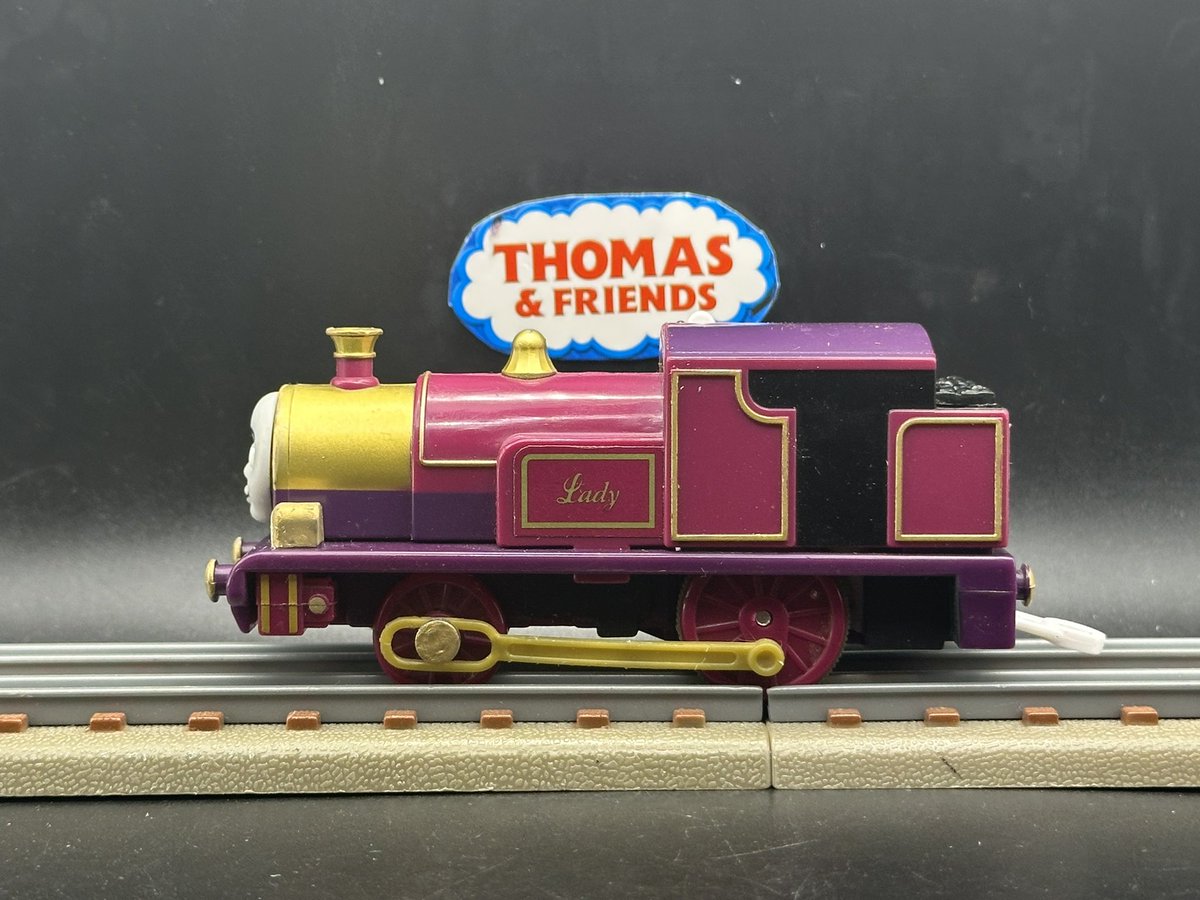 Jam_Appreciate's tweet image. She’s got an…odd look in her eyes… 🚂 🤨
