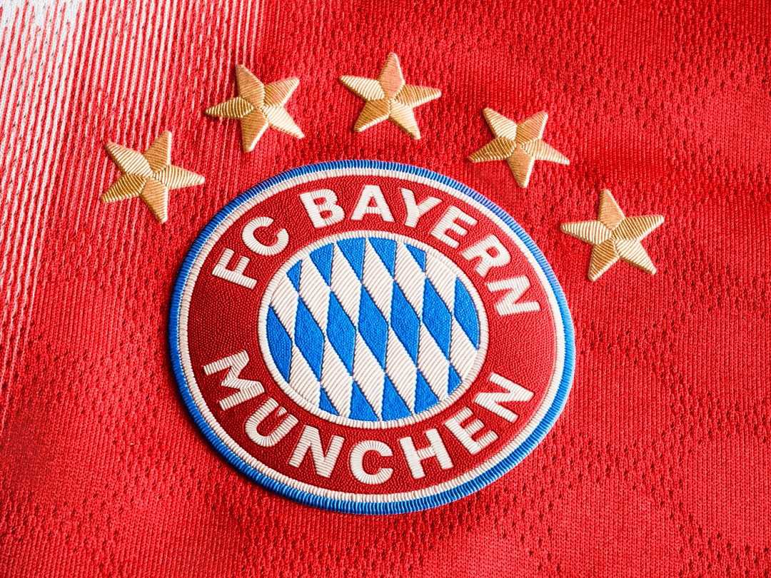 Bayern Münich seems like a mess, but how big?

Seems this summer is do or die for many fans, but the team will fight for titles again. Its a fact for now.

A Long Thread {1/22}🧵