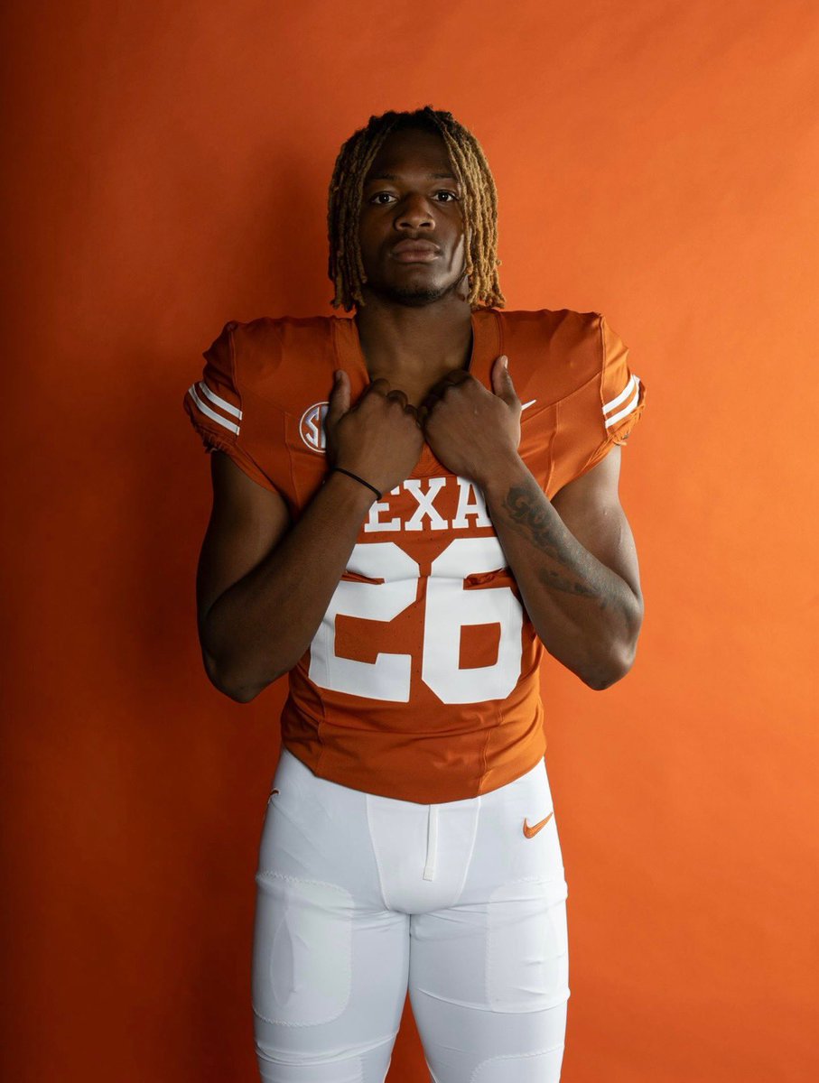 Super sophomore year loading for our guy <a href="/Tyanthonysmith1/">Hurricane Smith</a> 🤘🏾
#hookem
