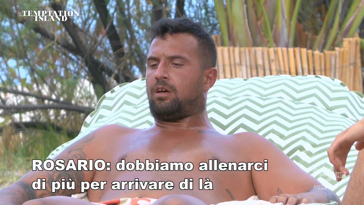 heythreshold's tweet image. &quot;fino a dove sei arrivato?&quot; 
&quot;fino al falò, poi non ce la facevo più&quot;
&quot;eh dobbiamo allenarci di più per arrivare di là&quot;

il perculo degli altri due mentre quello sta schiantando!  ⚰️

#temptationisland