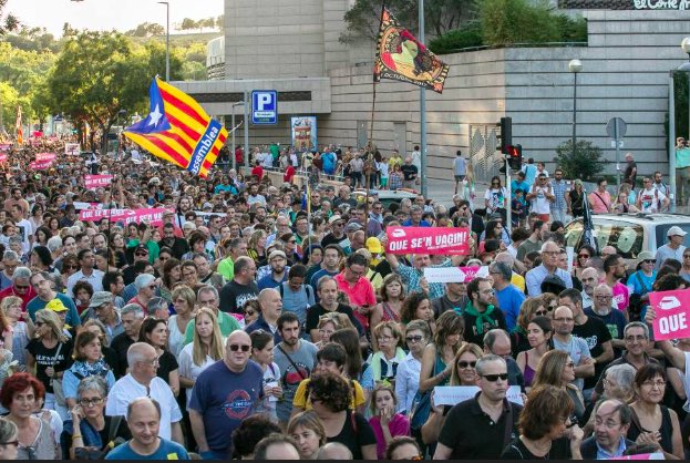1/
📌 FIL: El Consell no fa vacances. Ara les coses van en sèrio.
Tot i el silenci dels mitjans, el CDLR treballa intensament des de les darreres eleccions a la presidència. Aquí tenim un resum del que s’està fent i per què cal donar-hi suport. 👇