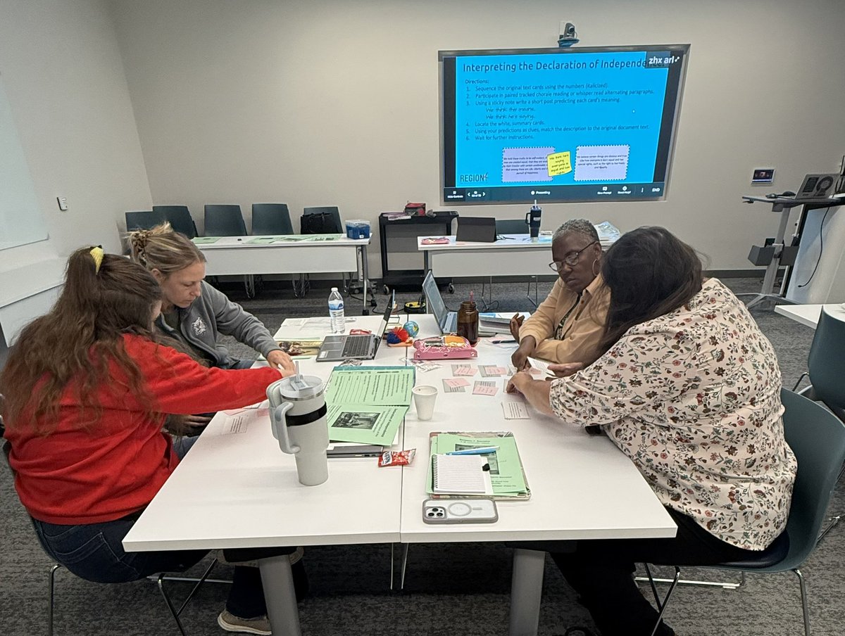 Amboree_Educate's tweet image. great day with K-5 teachers from Stafford MSD and Sweeney ISD. In our session, we discussed how to incorporate social studies texts into our reading block, and use our social studies time to practice social studies skills! I love when teachers leave my sessions feeling empowered!