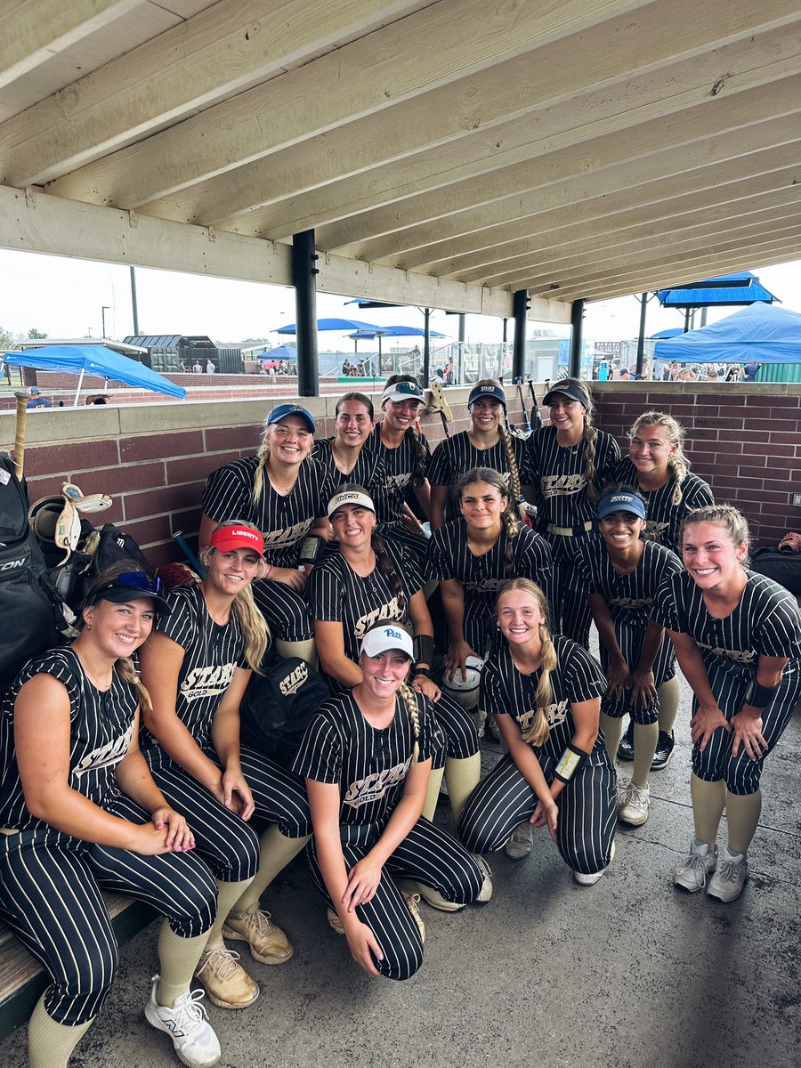 Today our run ended in the Top Tier of AFCS Nationals battling to the end &amp; finishing top 25!🌟This group is talented, gritty, &amp; so much fun! We are so proud of them! 

Keep shining bright, ladies! 💫We will always be rooting for you! 
<a href="/StarzGold/">StarzGold</a>