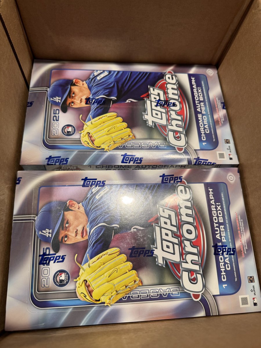 smokenscanent's tweet image. I’ll be live at 7:30pm/pst tonight for the 2nd half of our 2025 Topps Chrome Case. Come join us on YouTube &amp;amp; Twitch only! #ToppsChrome #BoxBreak #baseballcards #live #YouTube #twitch