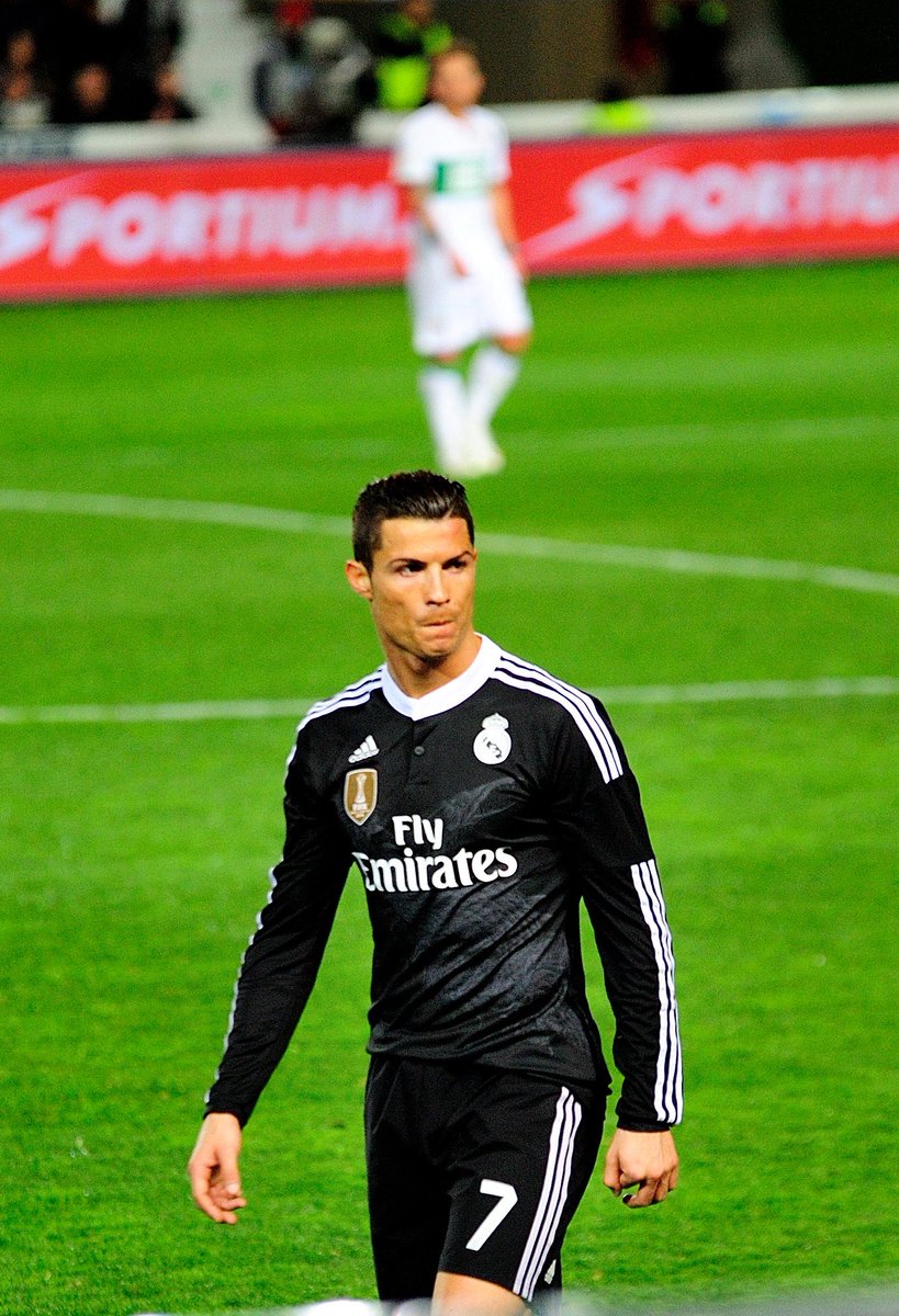 CR7HQ_'s tweet image. Elche - Real Madrid
2015