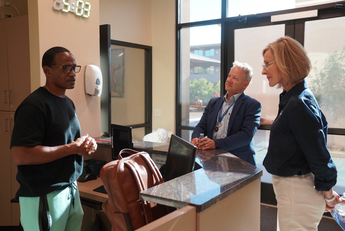 KTaylorRobson's tweet image. Toured the H.S. Lopez Center of Opportunity in Tucson today.

They’re helping people turn their lives around through faith, hard work, and real support. They provide everything from hot meals and shelter to job training and recovery services. 

I’m truly inspired by the work…