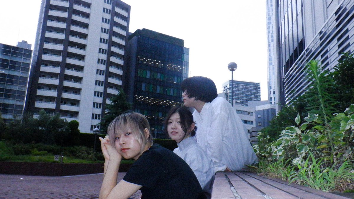 ＊ おしらせ ＊

Shökaのラジオプログラム「find a spark」内にて行った鼎談を記事化しました✴︎

企画についてのほか 今日開催の #フジロック についてなど 撮り下ろした写真とともにどうぞ❁

↪︎

Stab at the light 『』 Shöka×rilium×ゆうさり 鼎談 ❶｜riko niikawa note.com/yuusarimusic/n…