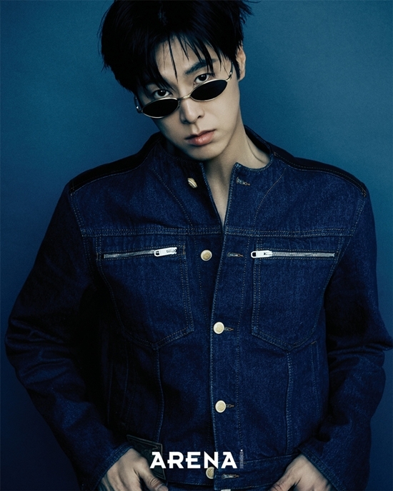 東方神起 - 東方神起 ユノ ユンホ 大判写真集「YOONHO＝STAR」 東方神起 - 東方神起 ユノ ユンホ 大判写真集「YOONHO＝STAR