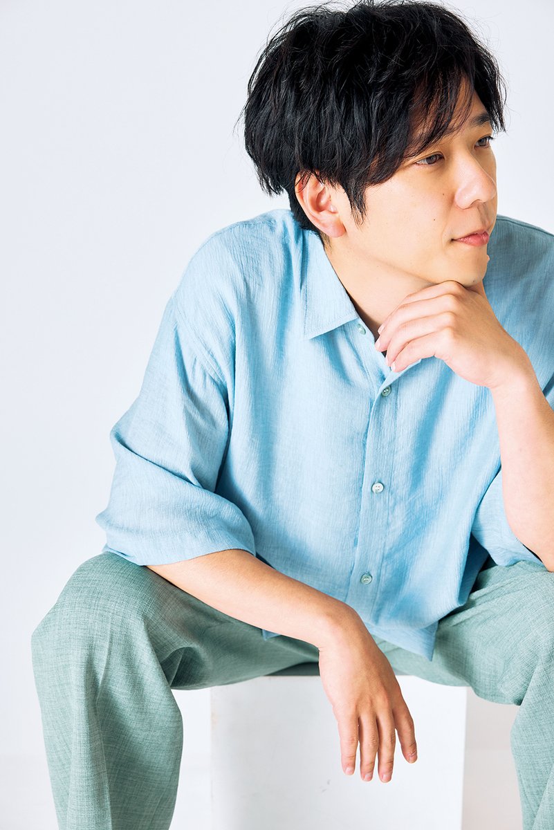 二宮和也、“嵐メンバーで初”「ESSE」表紙 “ゆるふわ”な「ニノワールド