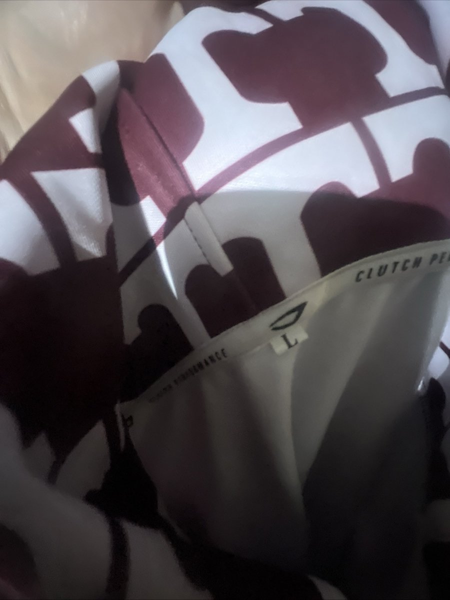 Seth_3773's tweet image. The Yard Sale and flush of a bunch of cool stuff that I don’t need has begun!
So come to my house on Saturday! Or check out my #ebayshop .
I’m brand new to eBay but I do have my first item up!
There will be a lot of Sponger gear on there since I no longer need them!!…