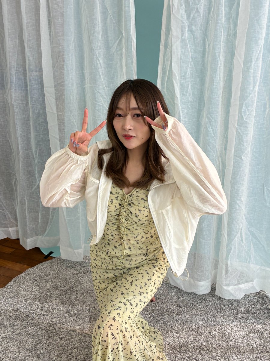 endlessacademy's tweet image. 先日、夏の特別講座
『韓国・中華メイク講座』を開催いたしました💄

それぞれのメイクを体験し、違いを楽しんだり
自分の顔のパーツを活かすメイク法を教えていただき
とても有意義な講座となりました✨

メイク後の撮影タイムでは、スタジオ内に
可愛い〜〜！の声がたくさん飛び交っていました！…