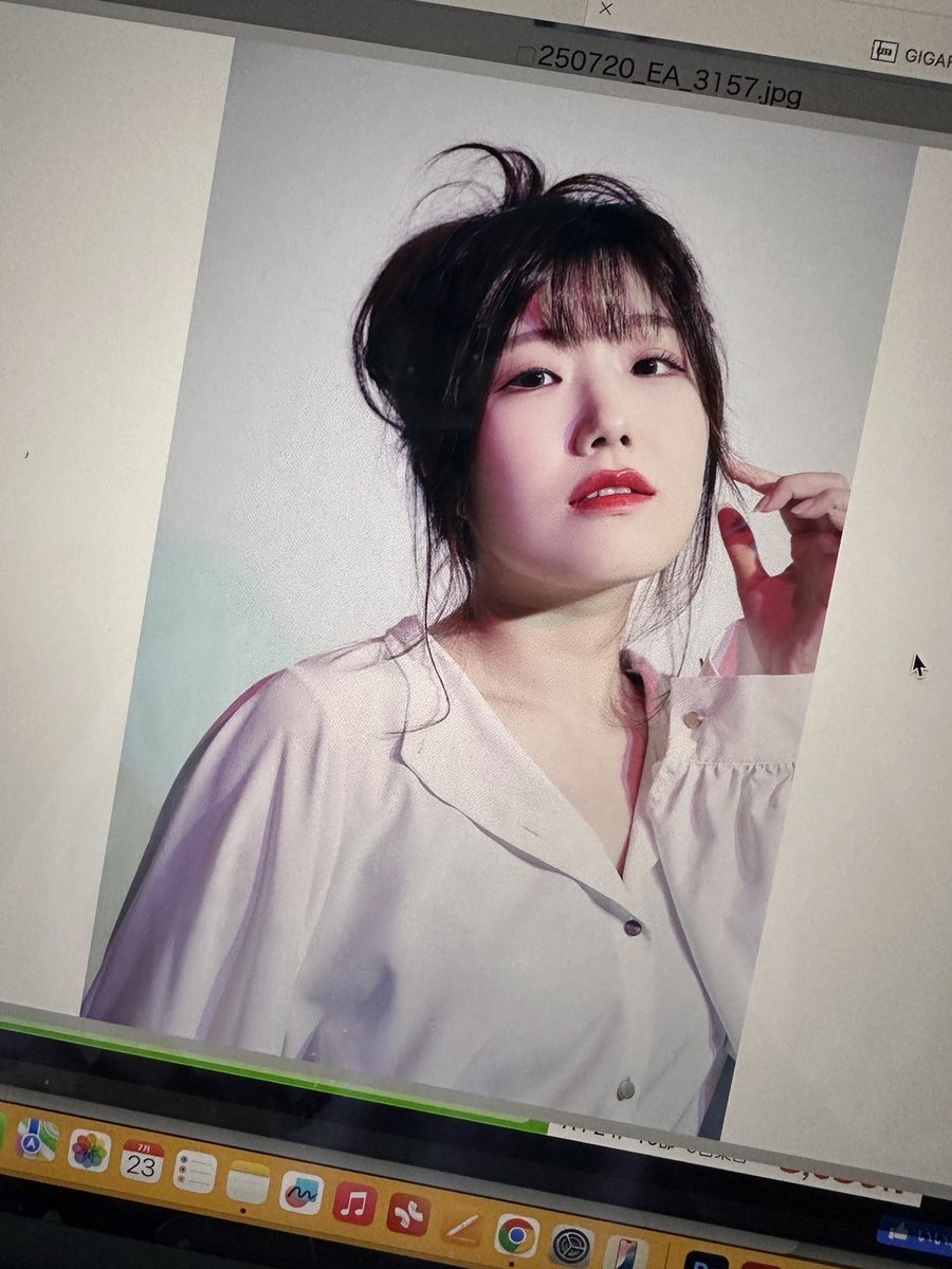 endlessacademy's tweet image. 先日、夏の特別講座
『韓国・中華メイク講座』を開催いたしました💄

それぞれのメイクを体験し、違いを楽しんだり
自分の顔のパーツを活かすメイク法を教えていただき
とても有意義な講座となりました✨

メイク後の撮影タイムでは、スタジオ内に
可愛い〜〜！の声がたくさん飛び交っていました！…