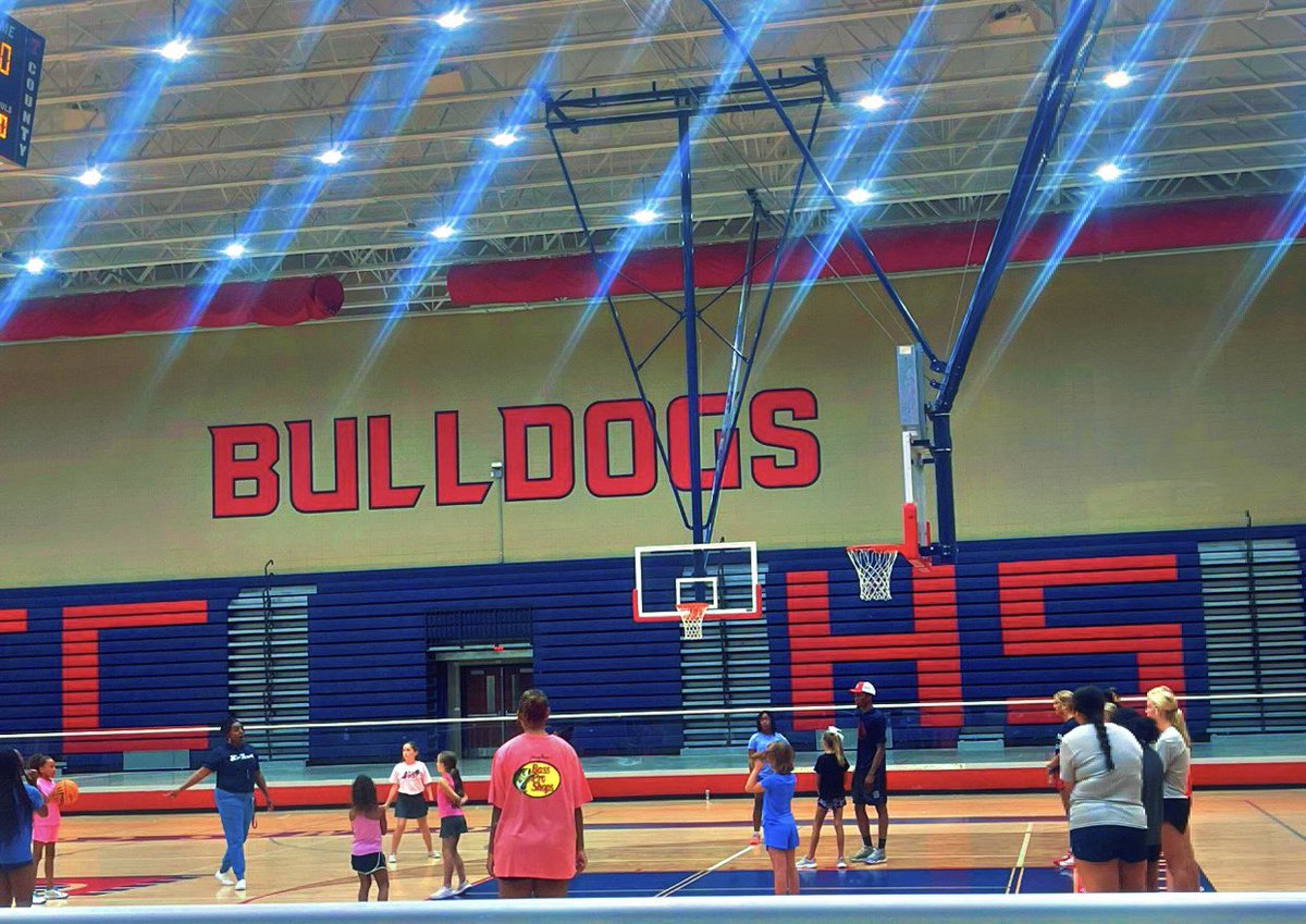 GirlsToombs's tweet image. Day 2 was GREAT!😍💙🏀
#Lunch&amp;amp;Learn