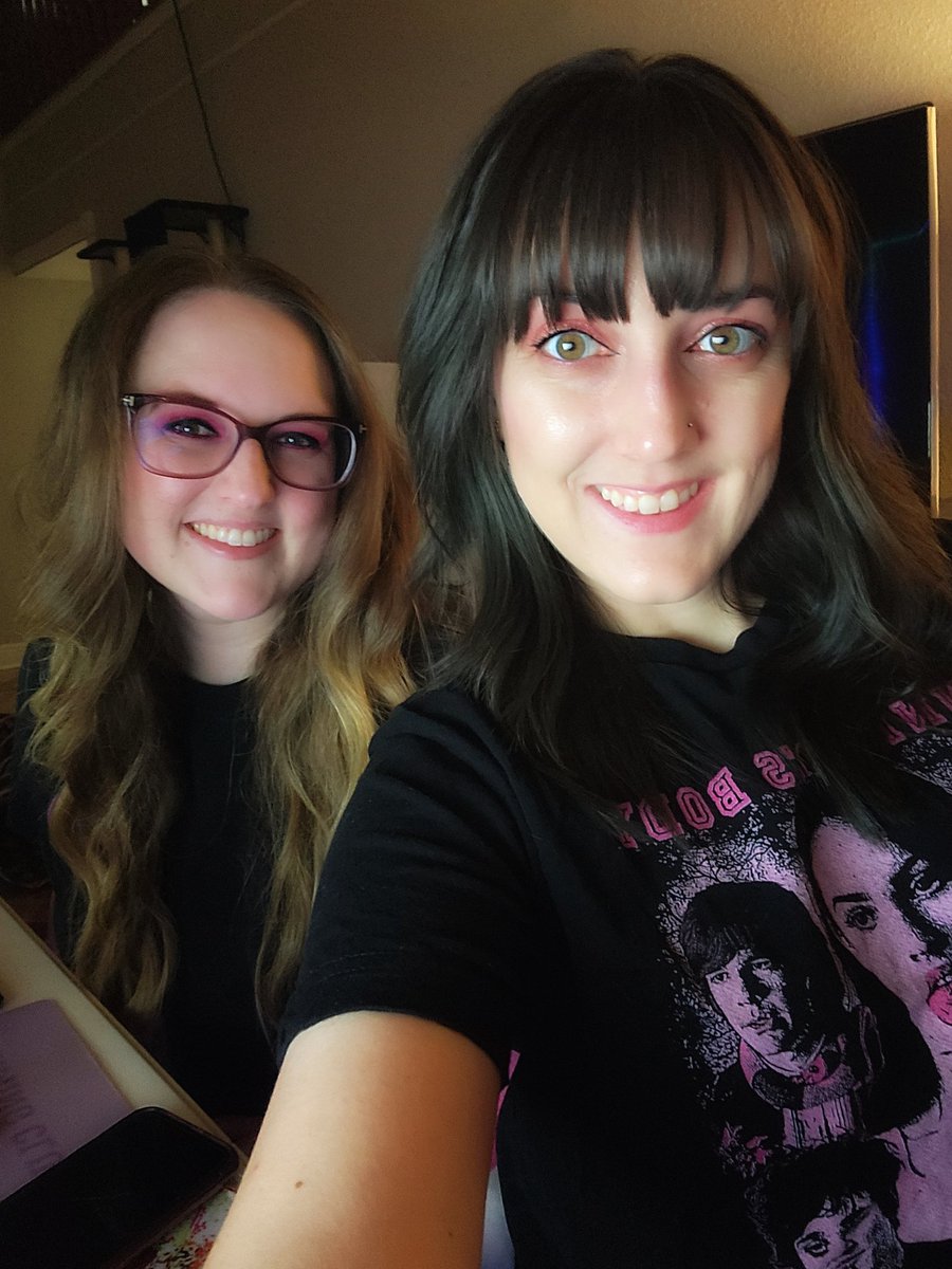 Minotauries's tweet image. Me &amp;amp; my sister!! 🩷