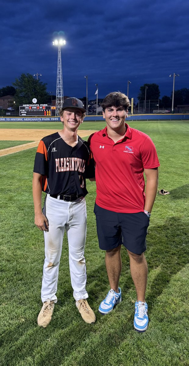 IHSAA's tweet image. Shoutout to our IHSAA Student Advisory Committee members representing at the state baseball tournament! Lincoln Card (Pleasantville) and Ryan Pruin (Ankeny) are in Carroll, while Ryan Weier (Algona) is representing in Sioux City. 🤩