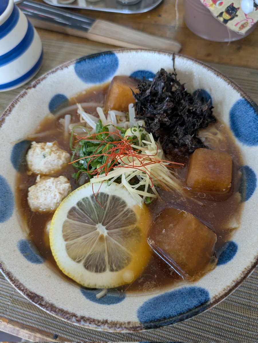 PRATT__Bi's tweet image. 旭川市 中華そば富いち
冷たい生姜醤油
@tomiichi0403
昨日のどさんこワイドで紹介されてたお店
キンキンに冷えたラーメン美味かったです😋