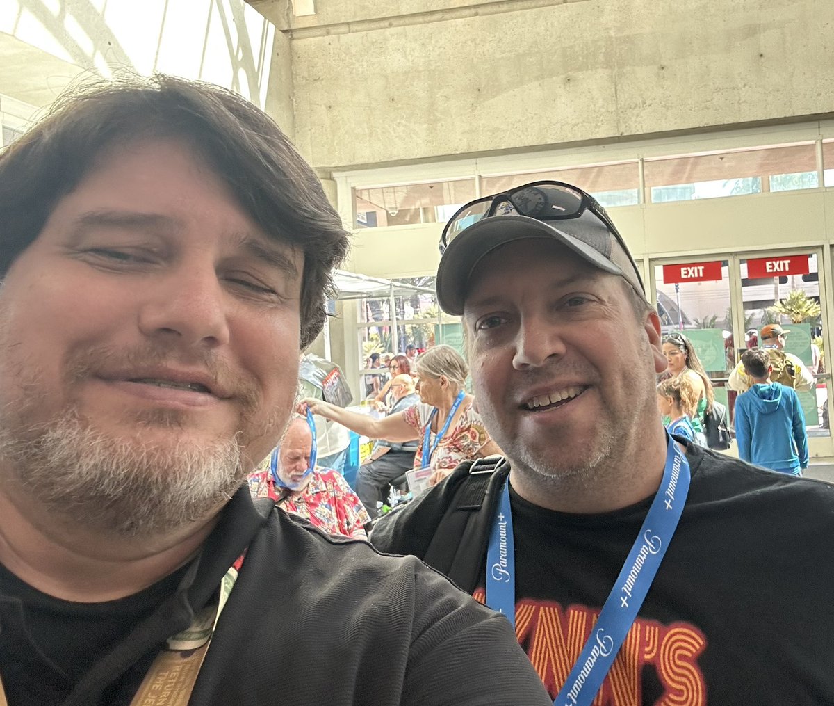WHENESOTA's tweet image. We didn't have the best day at #SDCC but it would have been a lot worse without @RealChadStevens. He was a huge help with great advice in an unfamiliar world.
Thanks so much my man. I owe you a beverage. ♥️ 🤜🤛