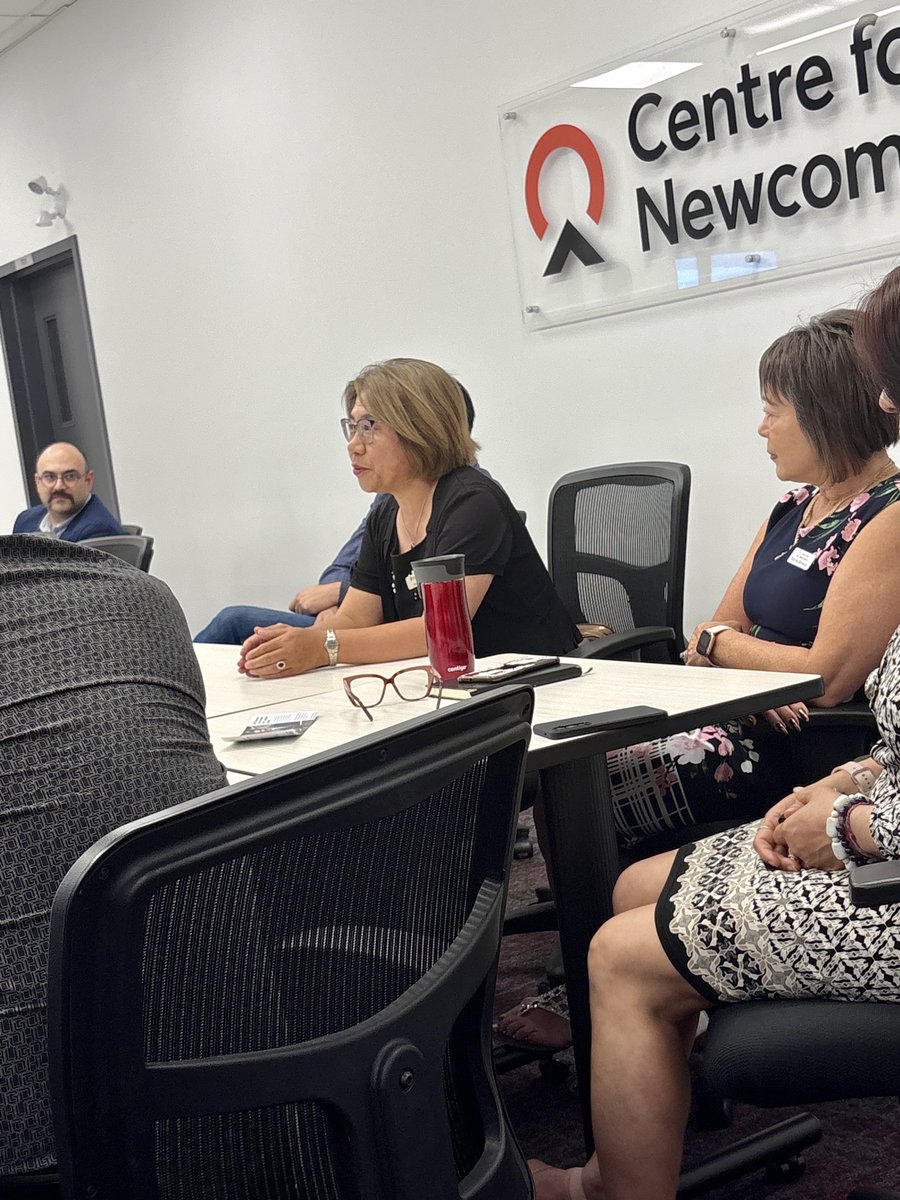 JeffDavisonYYC's tweet image. Thank you to the The Immigrant Education Society for hosting this mayoral Q&A today at the Centre for Newcomers!
Immigrants from all around the globe are coming here to work hard, run businesses and build a future for their families.
-Jeff
jeffdavisonyyc.com
#yyccc