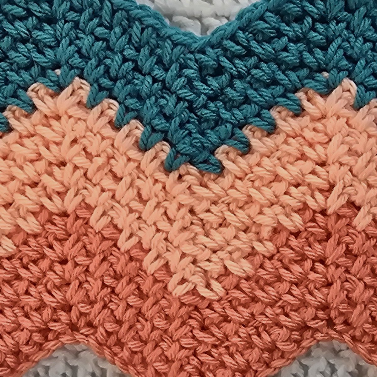Crochetmelovely's tweet image. New video tutorial up on my YouTube channel on the crochet Moss Chevron Stitch! Find me on youtube @crochetmelovely! Like and subscribe! 👏👋✨️ #yarn #video #crochetvideos #crochet #crocheting #videos #crochetersofinstagram #instamood #tutorial #viral #crochetlove #crocheters
