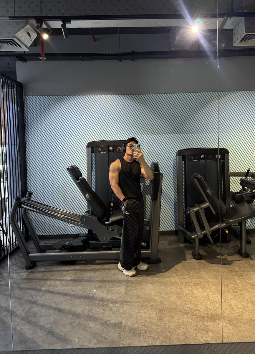 Need money for PORSCHE :)