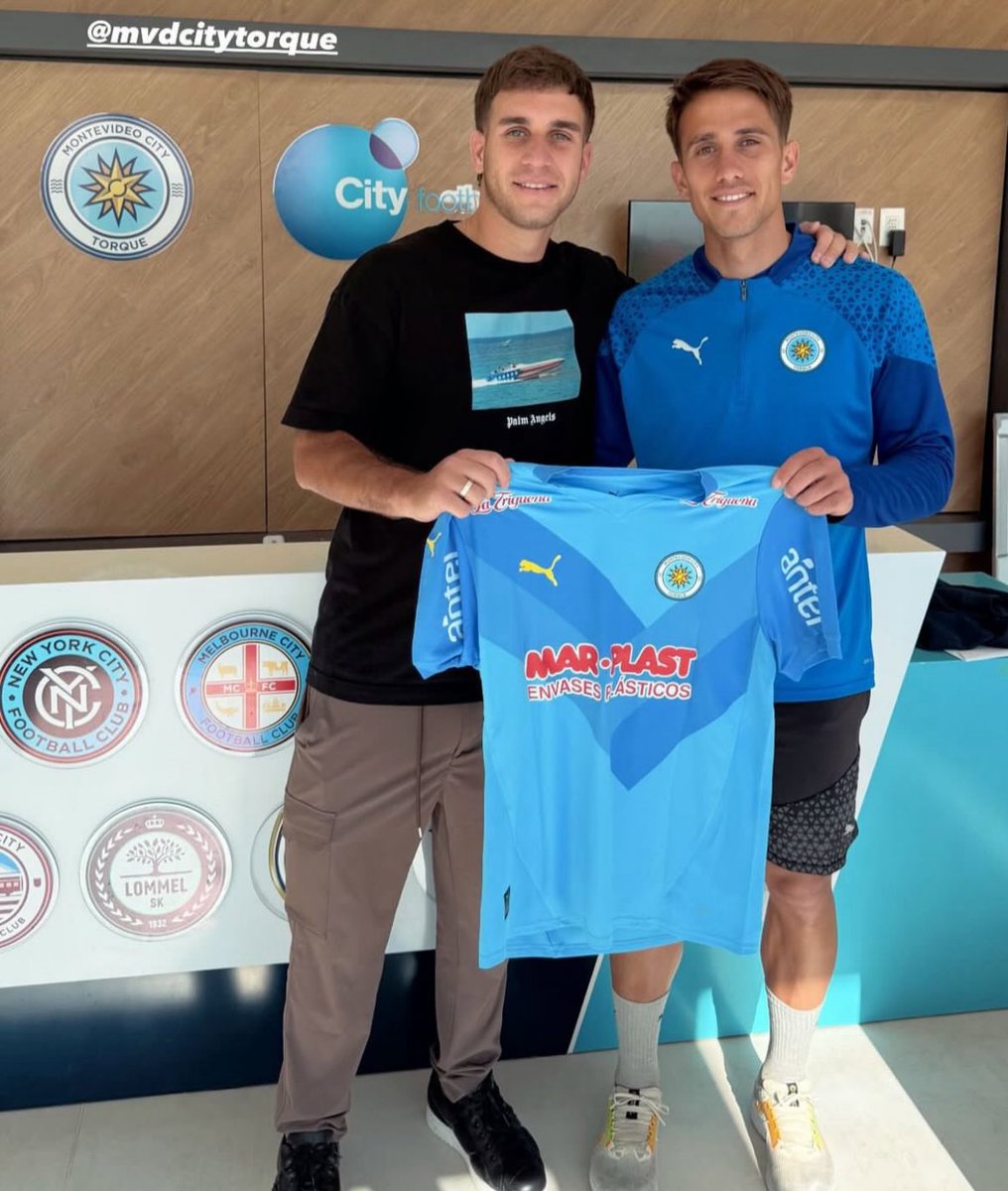 MDePasesArg's tweet image. #MercadoDePases | 🤝 [OFICIAL] Bautista Kociubinski es refuerzo de Montevideo City Torque 🇺🇾. #EDLP lo presta por un año con opción de compra ✍️🏼.