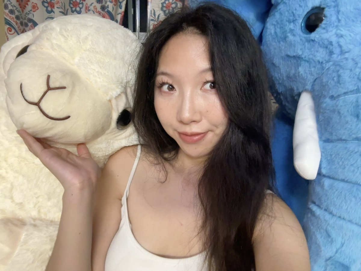 briwhoze's tweet image. filmed something fun with these cuties for @NexusLabs today hehe