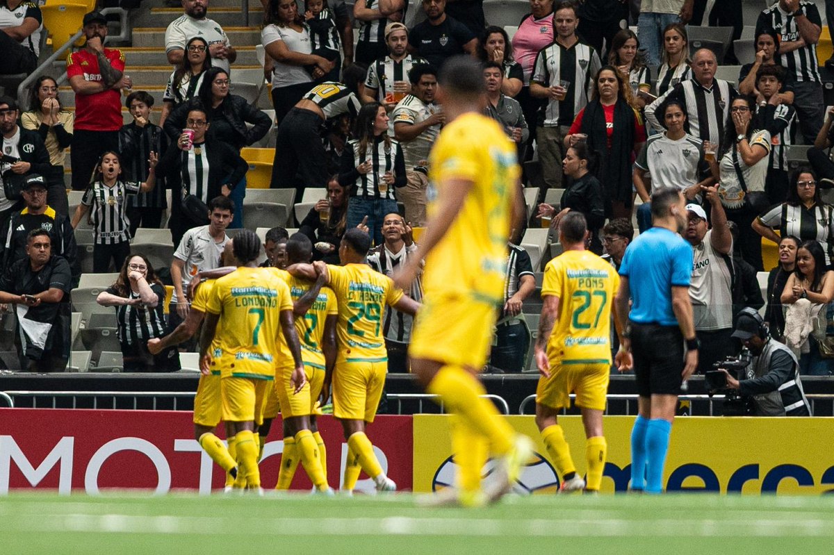 AlbeiroCardonaR's tweet image. Una pena lo que dejó escapar Atlético Bucaramanga 🇨🇴.
Triunfazo ante Atlético Mineiro en Brasil 🇧🇷 y tuvo dos chances de ponerse en ventaja en los penales, pero mató el tigre y se asustó con el cuero .
Para estos torneos hay que tener chapa. Otro día será...