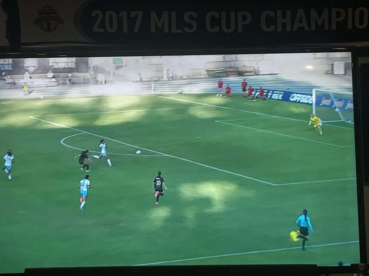 TFCLeafnation's tweet image. Dam a long goal. #VANTOR #AFCToronto | #RunItOurWay @NorthernSuperLg @AFC_Toronto vs 
@VancouverRiseFC #VanRiseFC @espn