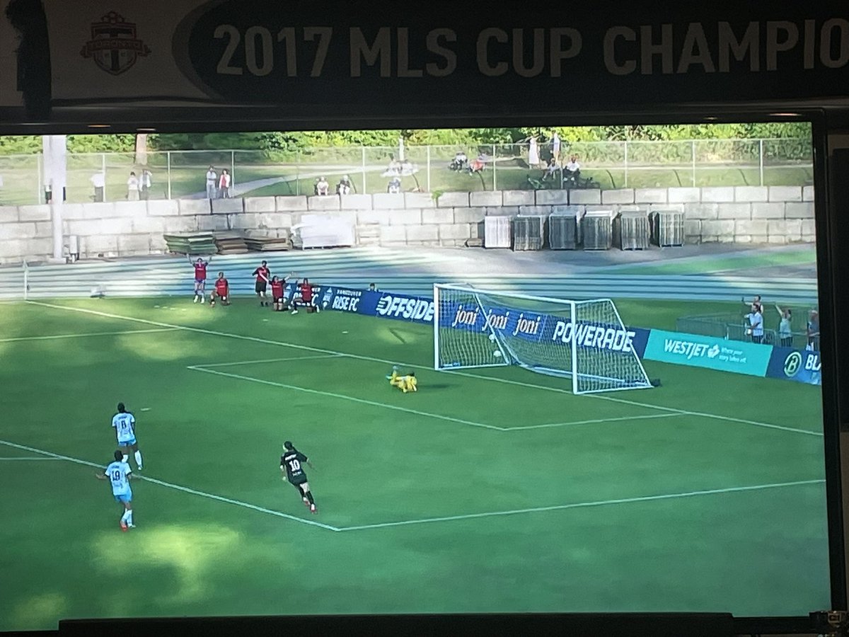 TFCLeafnation's tweet image. Dam a long goal. #VANTOR #AFCToronto | #RunItOurWay @NorthernSuperLg @AFC_Toronto vs 
@VancouverRiseFC #VanRiseFC @espn