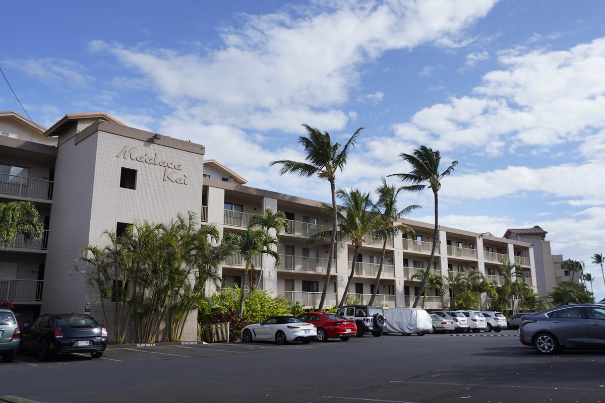 CivilBeat's tweet image. Maui Plan To Phase Out Thousands Of Short-Term Rentals Advances: Some council members voted with reservations and expressed frustration at how the process has pitted members of the community against each other. dlvr.it/TM5xvD #HInews