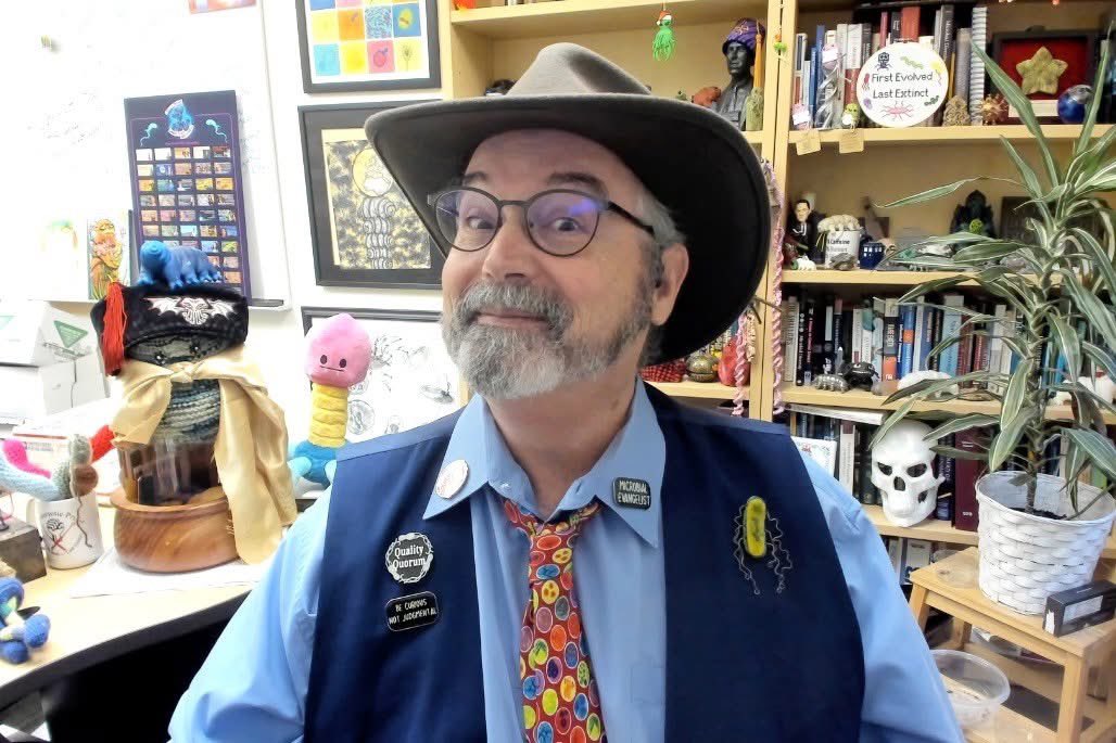markowenmartin's tweet image. Thursdays are busy days. Two podcasts, emails, organization, writing proposals. Wish me luck.