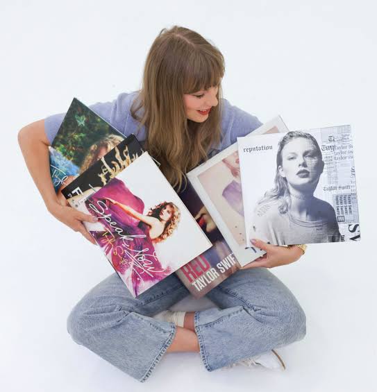 ChartPredicts's tweet image. .@taylorswift13 has seven albums that have surpassed the projected cutoff for the 2025 Billboard 200 Year-End list — the highest among all artists.
See where each of these albums currently stands: patreon.com/posts/13484510…