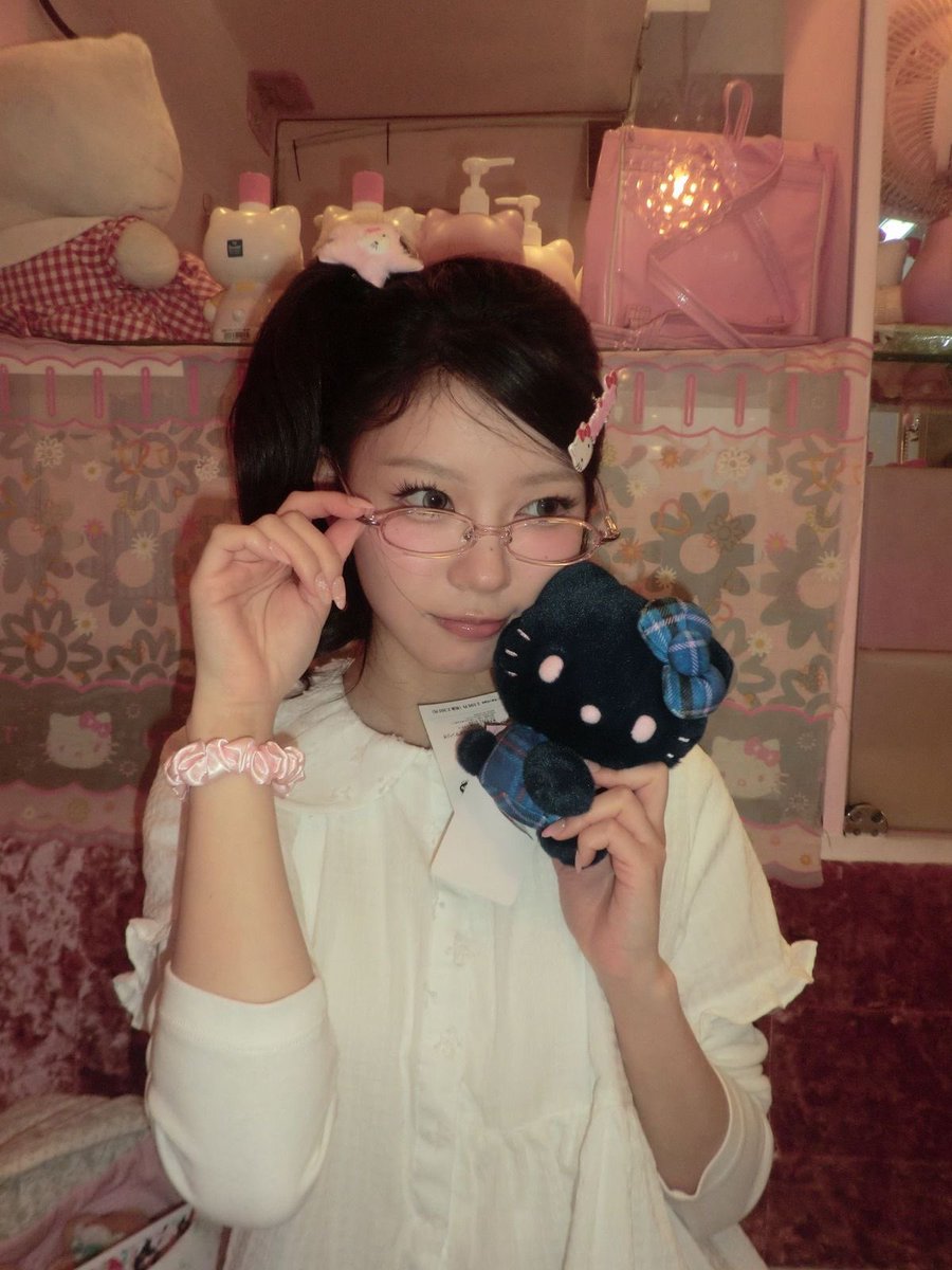 mokaspic's tweet image. doll ⋆.𐙚 ̊