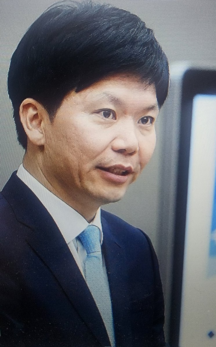 dolpasalon's tweet image. 대북송금 기소 진두지휘
김유철 수원지검장.
고발사주 연루된 윤석열의 입
권순정 수원고검장.
사직의 변이라며
온갖 헛소리 늘어놓고 튄다.
특히 권순정은 검찰개혁을 "탁상공론, 선동 조치"라고 지껄였다.
이름과 사진부터 박제!
머리 짧은 자가 김유철, 그 옆이 권순정.