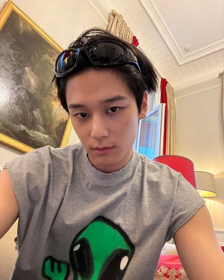 awrin's tweet image. ♡   ₊   ꒱   life becomes worth again as i have him in my life. happiest journey starts from now with 𝗆͟𝗒͟ 𝖻͟𝗈͟𝗒͟𝖿͟𝗋͟𝗂͟𝖾͟𝗇͟𝖽 ⠀֪   ׄ︵  ❤︎  !