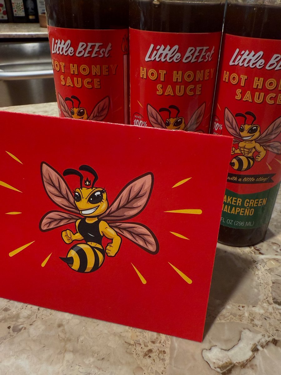 greenermarble's tweet image. Amazing hot honey sauces. Get yours at littlebeest.com .. free shipping over $50 .. amazing on food and beverages/ cocktails .. #hothoney #cocktails #beecause