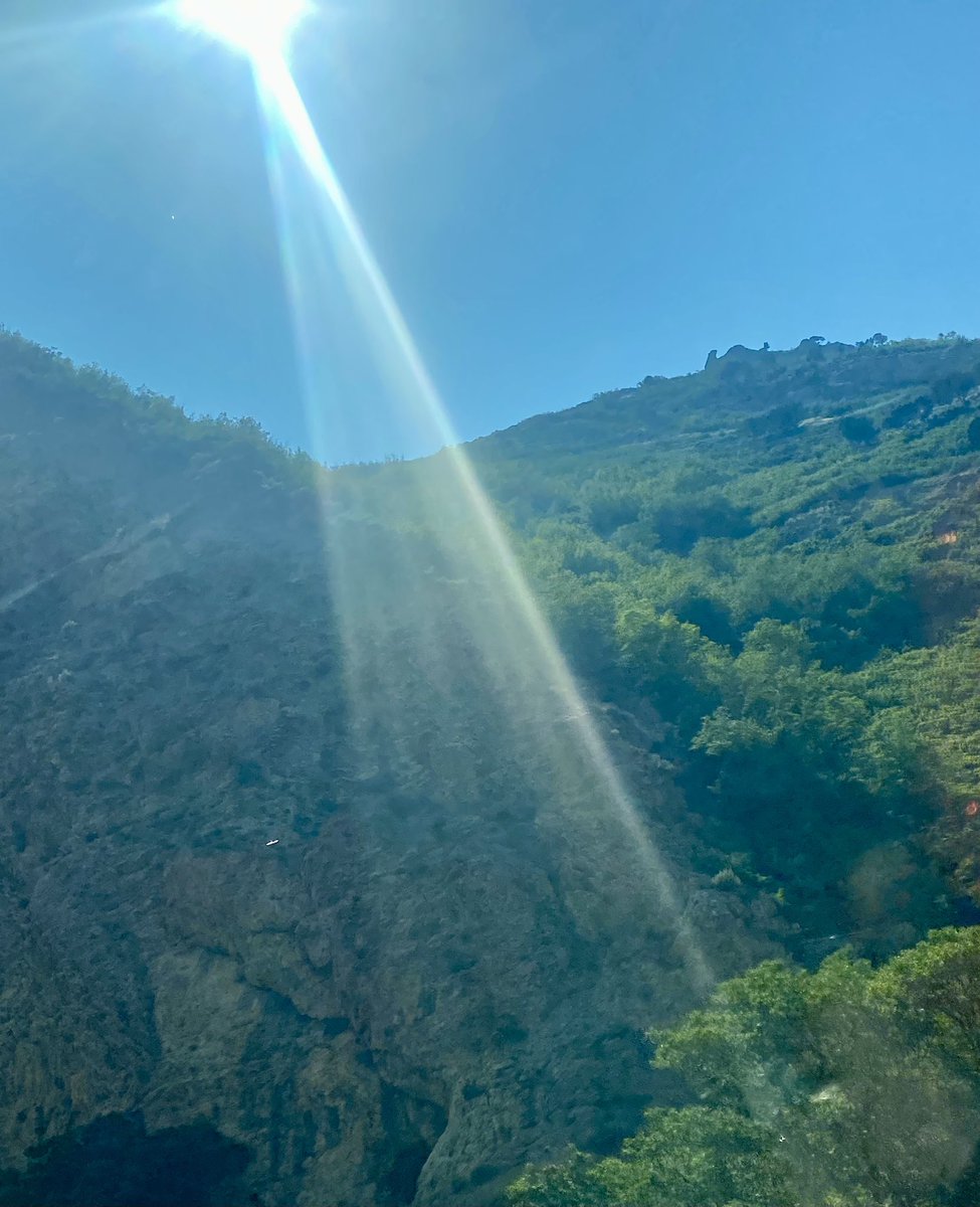 mimimama_12's tweet image. Parley’s Canyon #UtahRocks