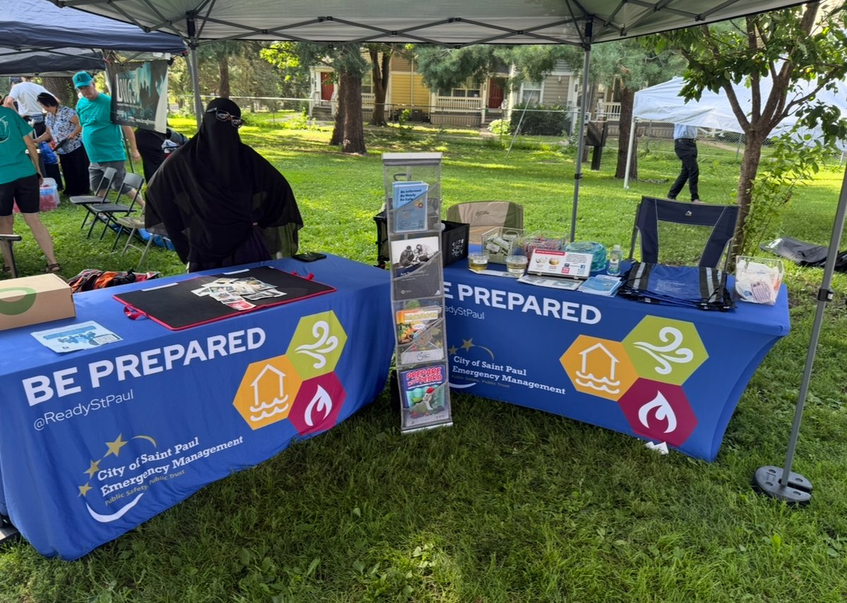 ReadyStPaul's tweet image. We are talking preparedness at Safe Summer Nights. We have Go Bags, information, chalk, and emergency pizza cutters. Come learn more about how to be prepared
@femaregion5 @mndps_hsem @sppdmn @stpaulons