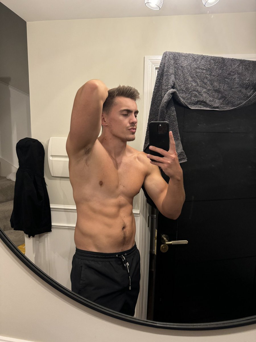 Alpha Alex 🐺 tweet media