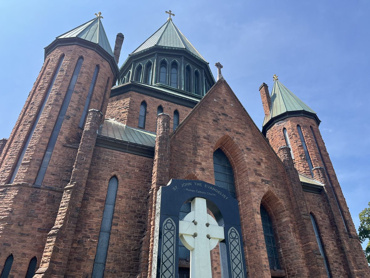 NateyBakes's tweet image. Some churches in Schenectady, NY