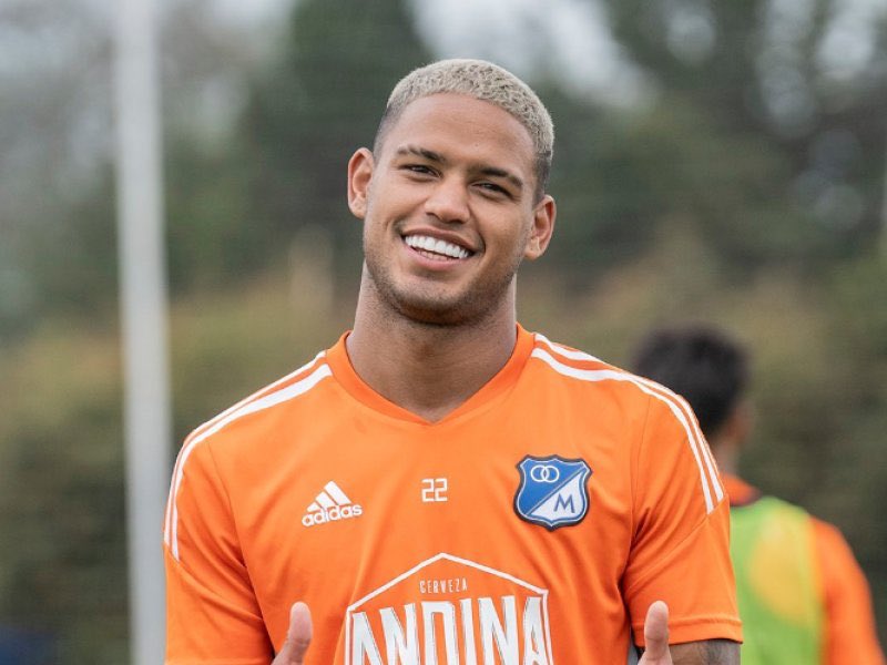 🟠 ALMOST DONE | Delvin Alfonso to Águilas Doradas 🇨🇴

Verbal agreement reached for the loan move with purchase option of Delvin Alfonso from Millonarios to Águilas Doradas.

The Colombian right-back is expected to travel tonight for medical tests. Final steps pending.

📎