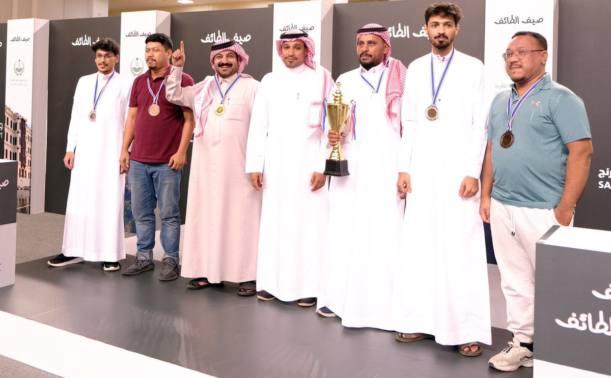 shahdnow_sa's tweet image. بطولة صيف الطائف للبلوت 2025 
تنظيم #جمعية_كتابا_للرياضات_الذهنية   
بمدينة الملك فهد الرياضية بالطائف 
الفائزين بالمراكز الثلاثة بالبطولة :
1- نايف الهذلي + رائد الهذلي
2-عبد الله الحربي + حسام الحربي 
3- ايمن ماياتيه + عمر مصطفى 
الف مبروك للفرق الفائزة 
#شاهد_الآن_الرياضية